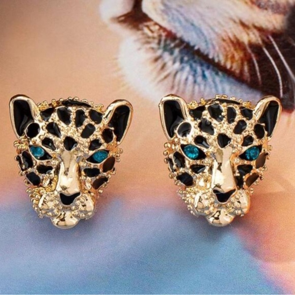 ✨NEW Leopard 🐆 Cougar Antique Gold Hypoallergenic Earrings